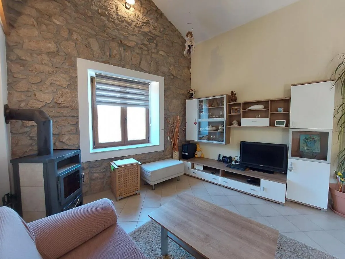 Apartment Niki Tribalj  0*, Tribalj (Primorsko-Goranska) Croatia